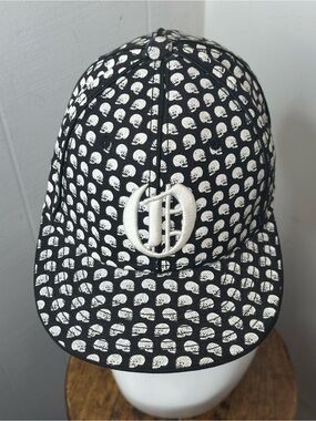 Obey Large or XL Black & White Skull Pattern Baseball Cap